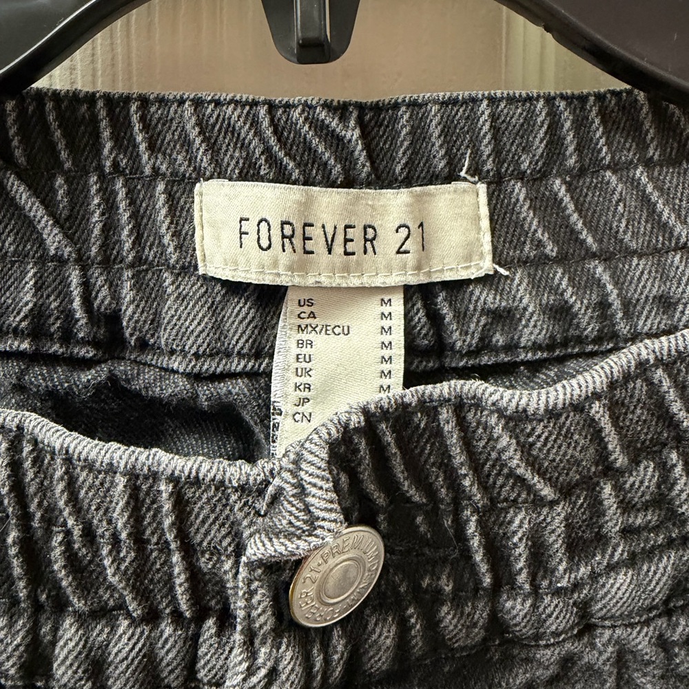 ❤️ Forever 21 Charcoal Gray Jogger Utility Pants - Picture 2 of 3